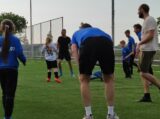 Laatste training S.K.N.W.K. JO9-1 van seizoen 2022-2023 (partijtje tegen de ouders) (144/178)